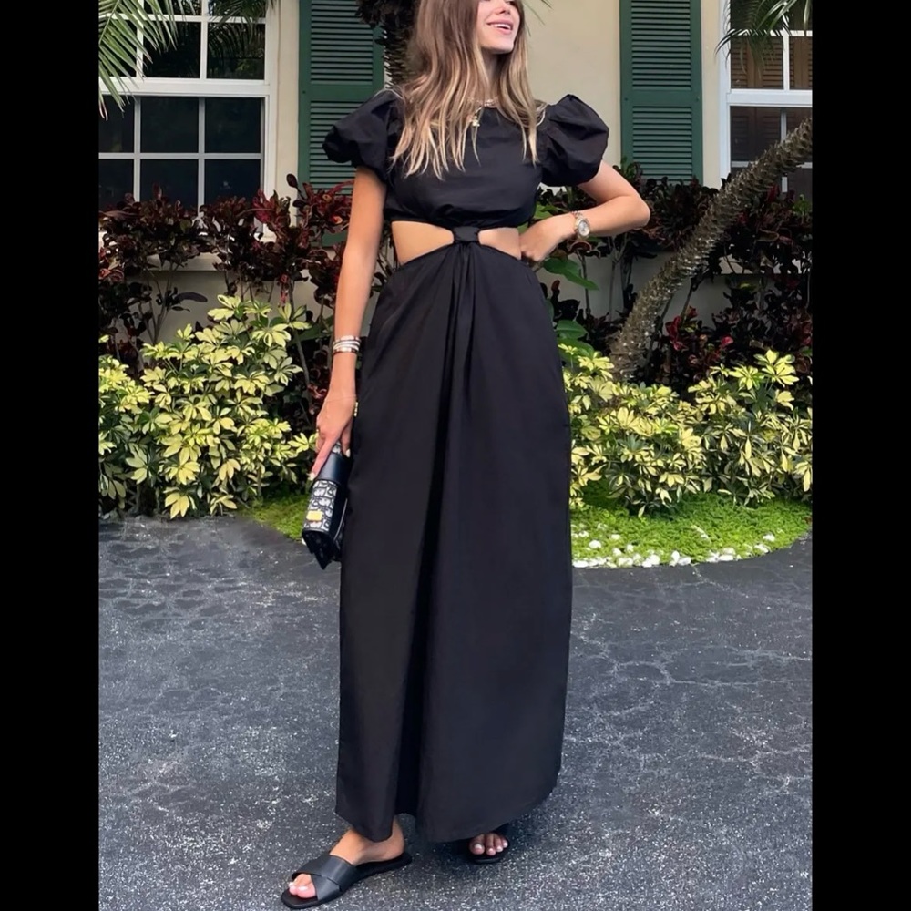 VERIE by Valeria Lipovetsky Gaia black dress